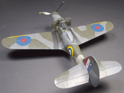 Bell P-39 Airacobra, AH595, 601. peruť "Country of London", letiště Duxford, říjen 1941. pilot Jiří Maňák<br />(EDUARD - 1/48)