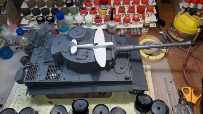 porovnání velikosti se Spitem 24 v 1/72