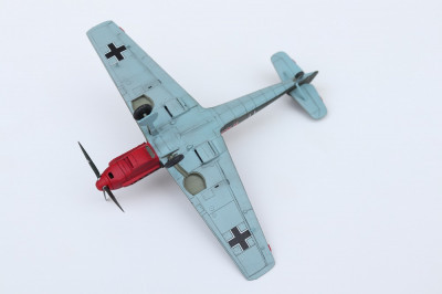 Bf109E1_red15_5.jpg