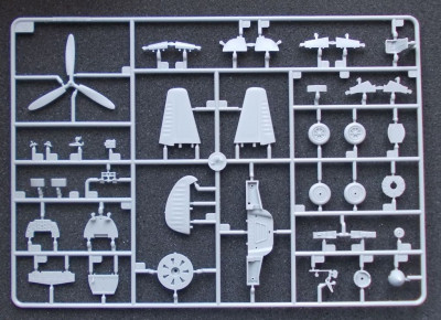 La-11 rámeček motor 2.jpg