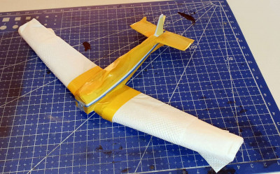 tohle musí jeden absolvovat, aby nastříkal jdva tenké červené proužky...