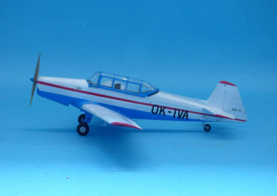 Z-126_OK-IVA_mf01.JPG