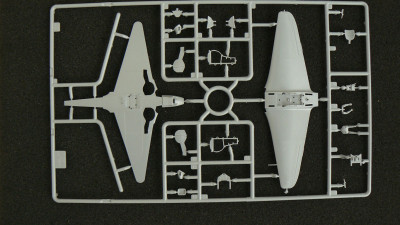Jak-9D 01.jpg