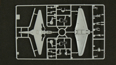 Jak-9D 02.jpg
