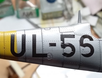 O zbytku laku vím, nepokoušel jsem se jej odstranit, když jsem viděl, co se stalo