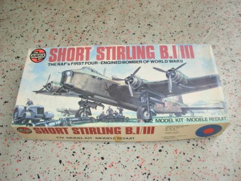 35 let stará krabice v celé své kráse.