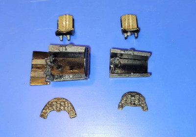 Kokpity před kompletací