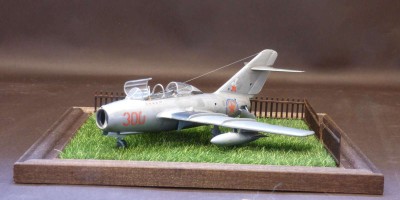 MiG-15UTIbanya_01.JPG
