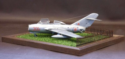 MiG-15UTIbanya_02.JPG