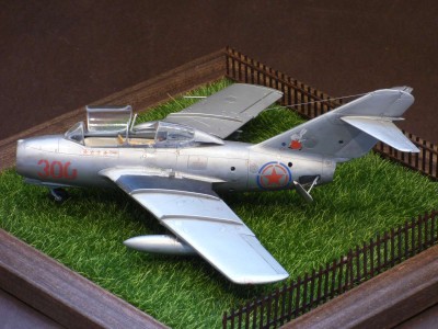 MiG-15UTIbanya_09.JPG