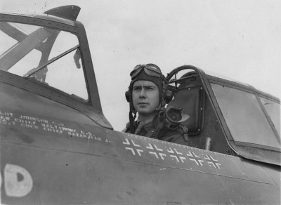800px-Captain_Gerald_Johnson_56th_Fighter_Group.jpg