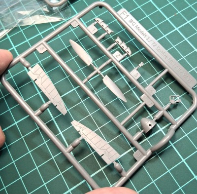 výlisky detaily_rámeček F.jpg