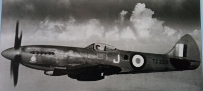 Spitfire FR 18 TZ203_J_Masařík2.jpg