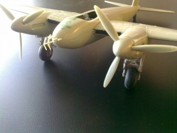 Detail gondól a taktiež nanovo vytmeleného miesta na nose