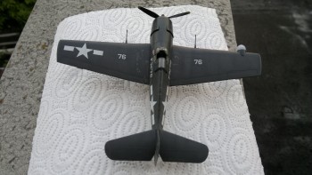 Ten znak na křídle sem mohl dát rovně.......mohl no :D :D