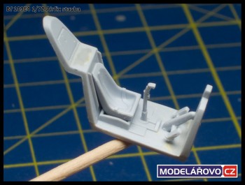 Velmi jednoduchý kokpit.-)