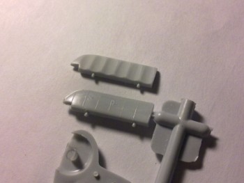 Výškovka s pôvodným pozitívnym rytím a upravená výškovka.