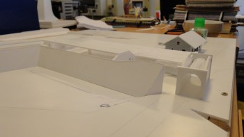 oblouk vjezdu není ještě přilepený