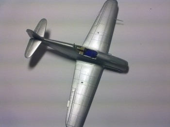 Kontrolny nástrek Humbrol strieborná.