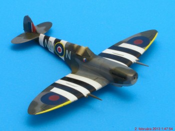 SpitfireIX_AZ_70.jpg