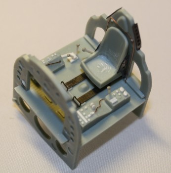 kokpit Arii + evergreen