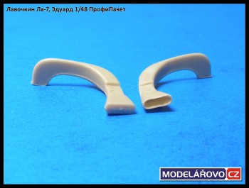 Původní a vydlabaný dílek. Velikost tak 7mm na délku