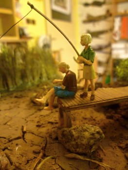 Rybník a děti u něj 1 (2).JPG