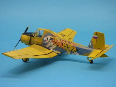 Z-37 Čmelák OM-ZJE (Eduard)