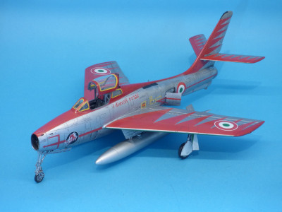 Republic F-84F Thunderstreak "i Diavoli Rossi" (Italeri 1:48)