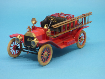 Ford model T 1914 Fire Truck (ICM 1:24)