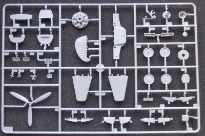 La-11 rámeček motor.jpg