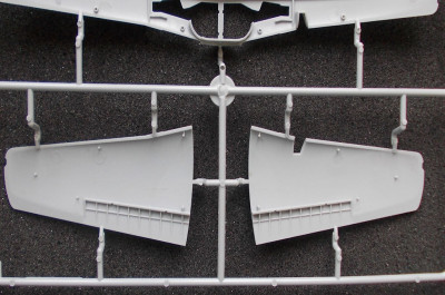 La-11 křídla 2.jpg