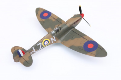 SpitfireMkLate_2.jpg
