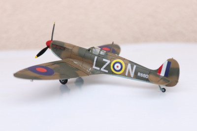 SpitfireMkLate_1.jpg