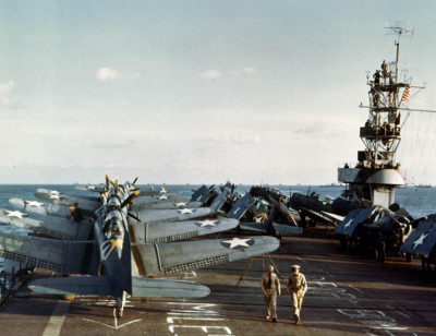 USS-Santee-during-Operation-Torch.jpg