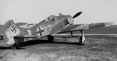 Ošoupání listů zezadu vrtule.