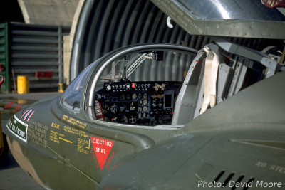A37B_696359_Cockpit.jpg