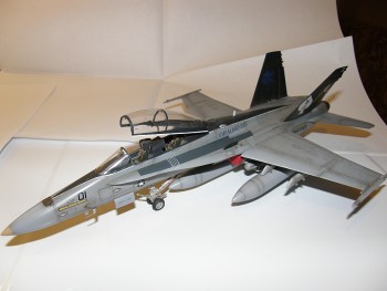F-18 023.jpg