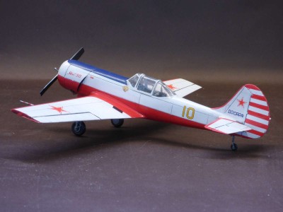 Jak-50_MF_02.JPG