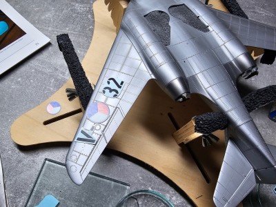 Tady špekuluji jak dám znaky. Asi takto, ala S-92 :D