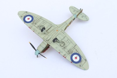 SpitfireMkVa_Bader4.jpg