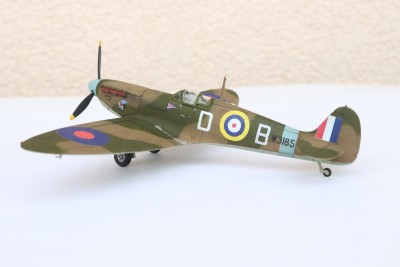 SpitfireMkVa_Bader1.jpg