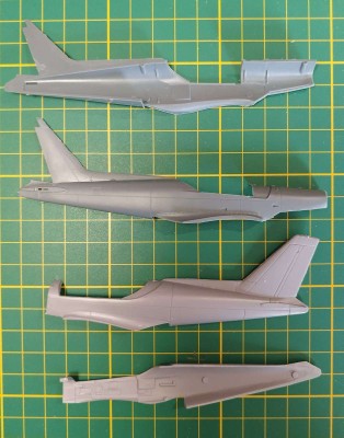 Trupy (nahoře Fredy, dole Muzikus)