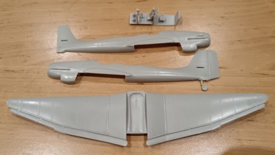 Křídla a trup jsem proryl.