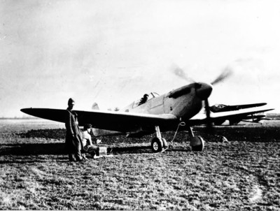 Spitfire_N3071_Lilly_1939.jpg