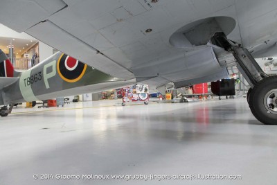 Spitfire_MkXVI flaps.jpg