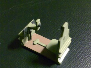 Pôvodne zhotovený kokpit. Nakoniec som však doplnil nejaké detaily.