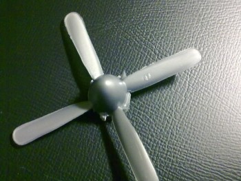 Vrtuľový list je najhoršie spracovaný diel stavebnice.