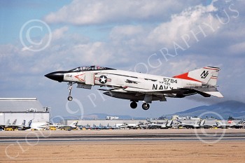 F-4USN-00360-McDonnell-Douglas-L.jpg