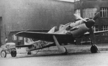 Takto vyzeral stroj Oscara Romma. Je vidieť ale, že nádrž nemá.